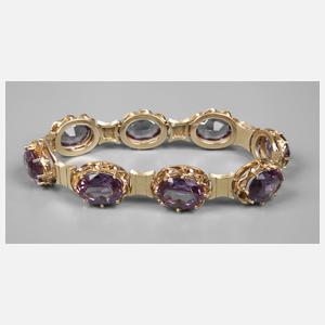 Prächtiges Armband mit Steinbesatz