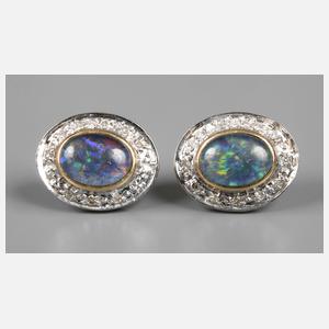 Paar Ohrstecker mit Opalen und Diamanten