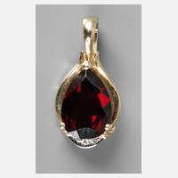 Anhänger mit facettiertem Granat111