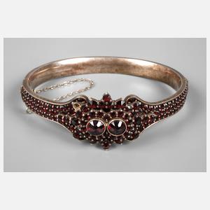 Armreif mit Granatbesatz