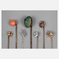 Sieben Reversnadeln111