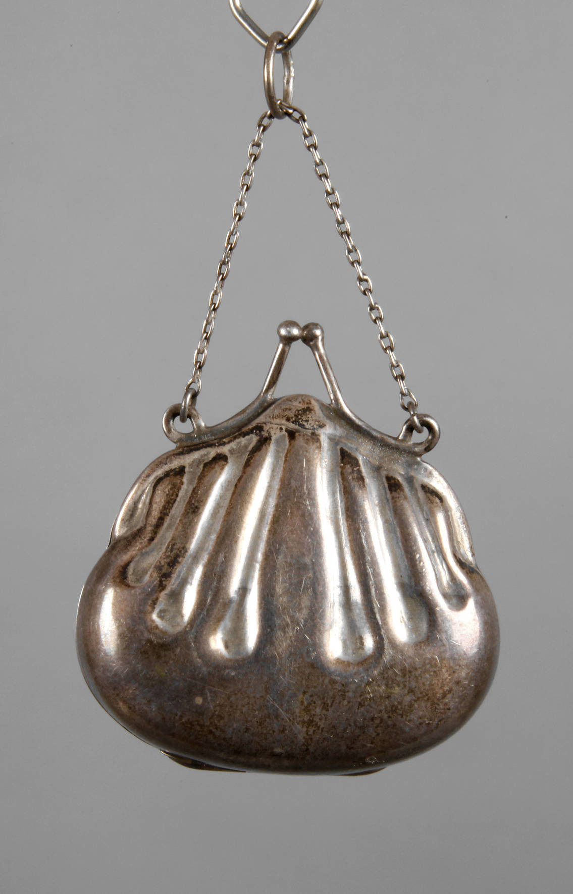 Miniaturtasche als Anhänger