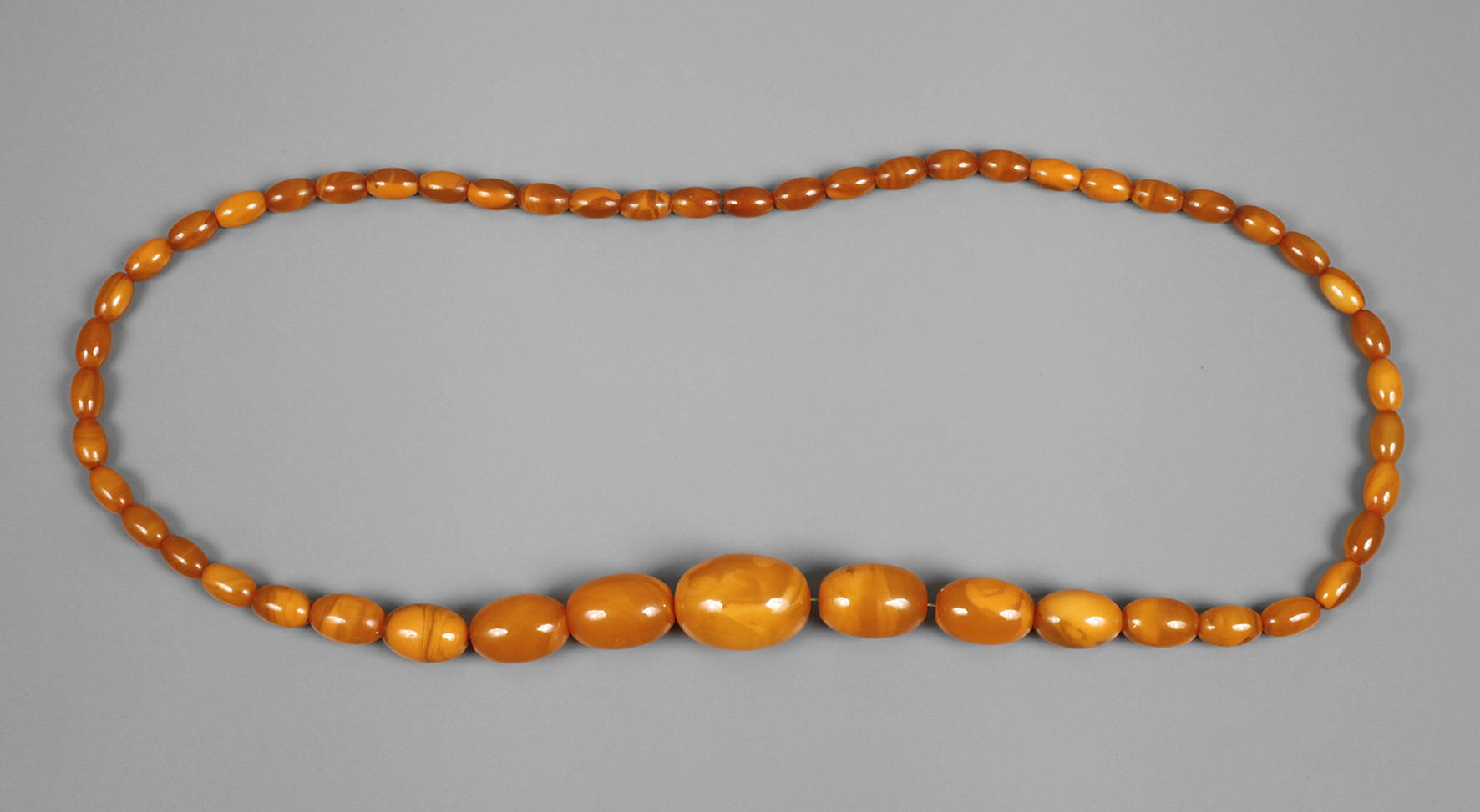 Großes Collier Bernsteinimitat