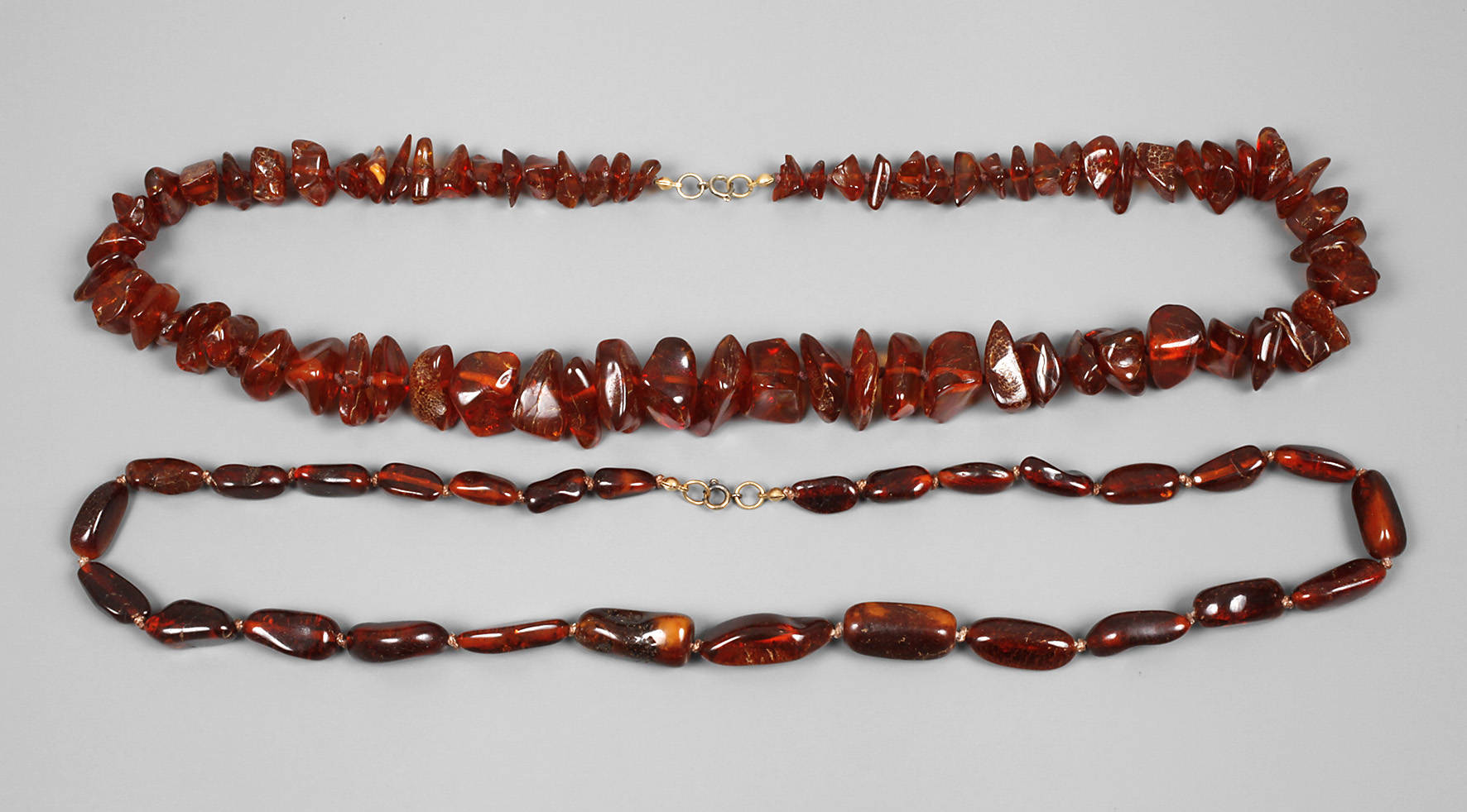 Zwei Bernsteinketten