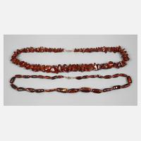 Zwei Bernsteinketten111