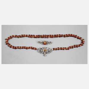 Zwei Teile Bernsteinschmuck