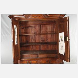 Barocker Stollenschrank