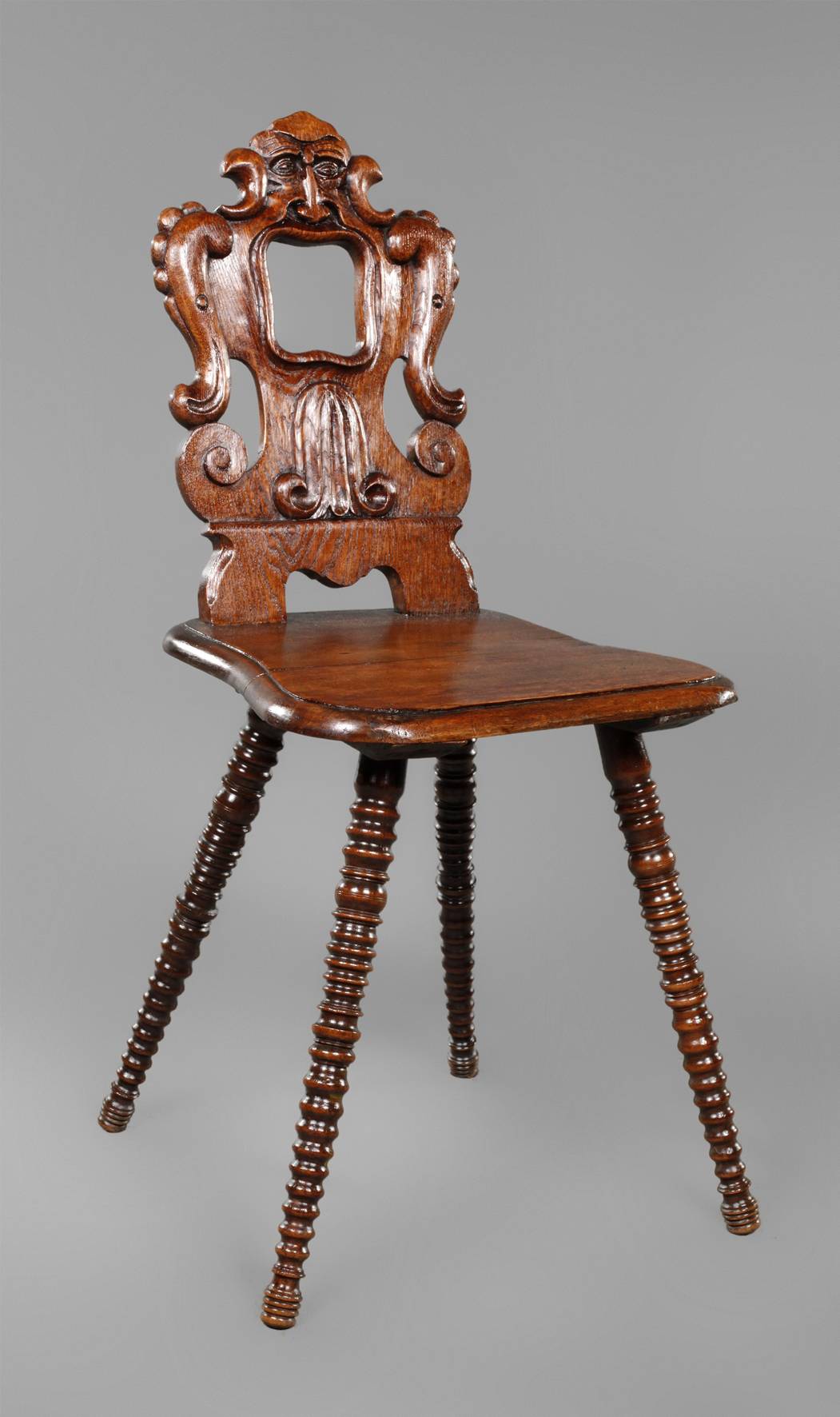 Alpenländischer Brettstuhl