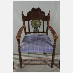 Drei bäuerliche Armlehnstühle