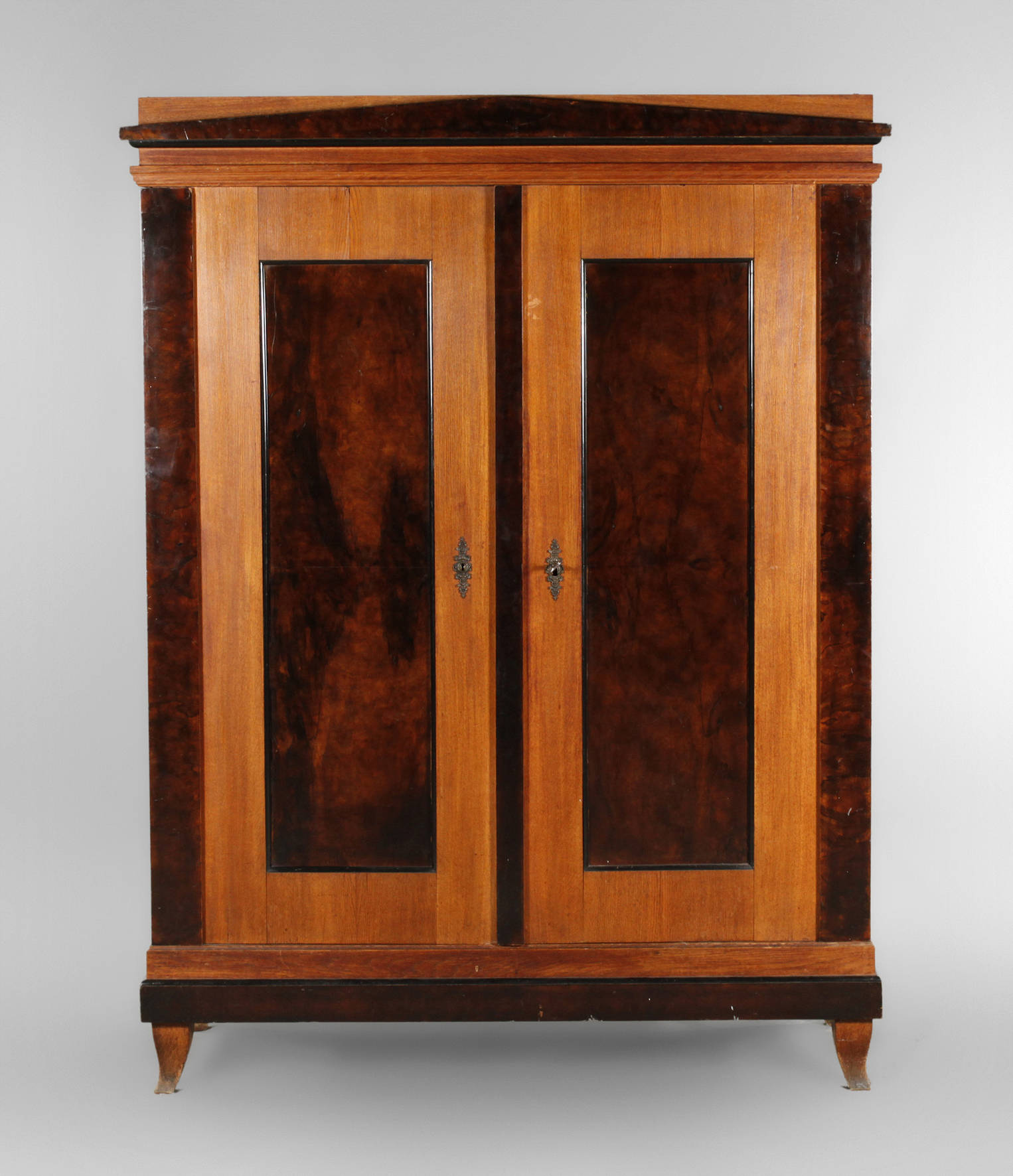 Kleiderschrank Biedermeier