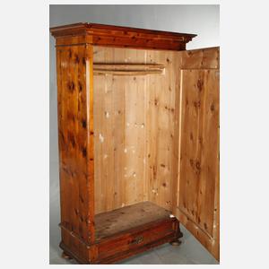 Paar Kleiderschränke