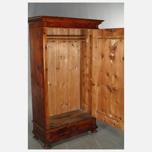 Paar Kleiderschränke