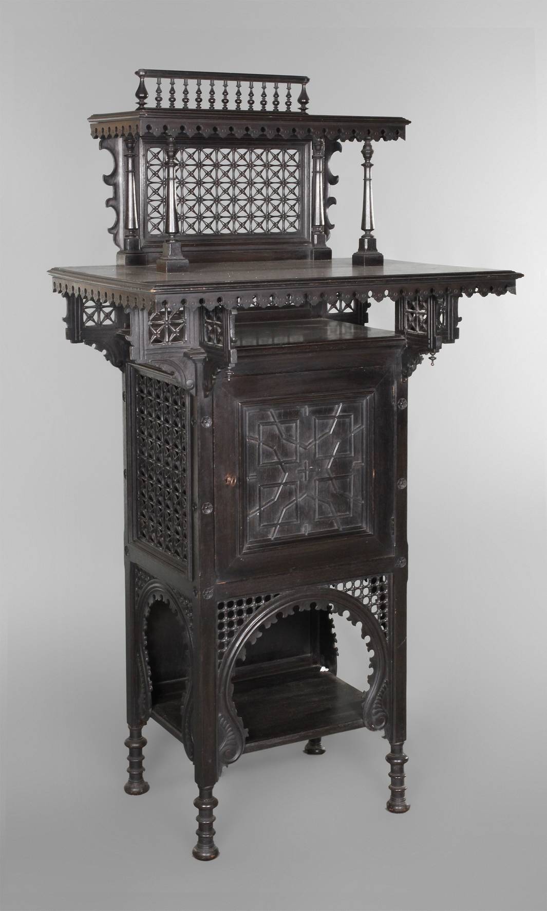 Salonmöbel im maurischen Stil