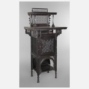 Salonmöbel im maurischen Stil