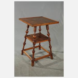 Zwei Gründerzeitbeistelltische