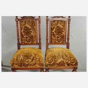 Vier Gründerzeitstühle