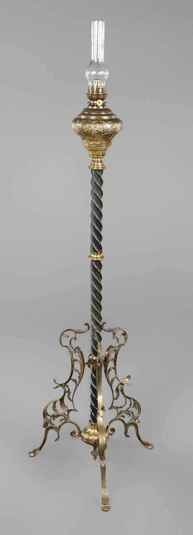 Salonstehlampe Petroleum