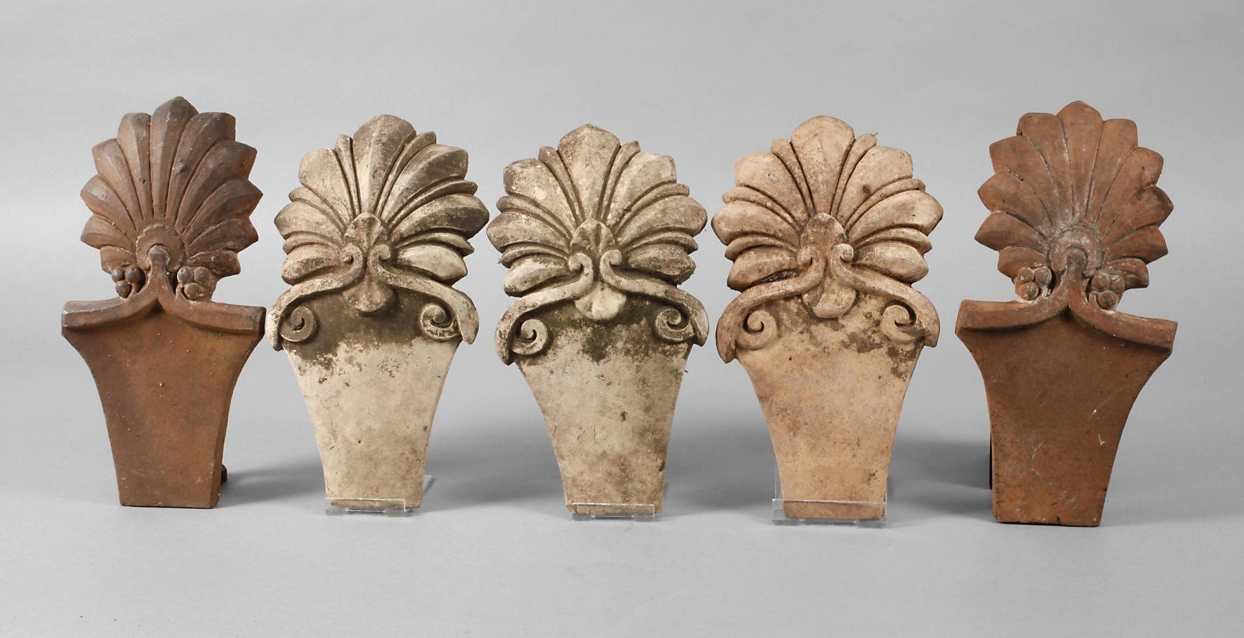 Konvolut Stirnziegel