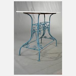 Ausgefallener Gartentisch