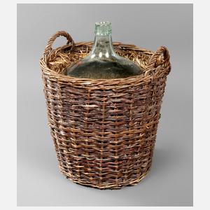 Weinballon im Weidenkorb