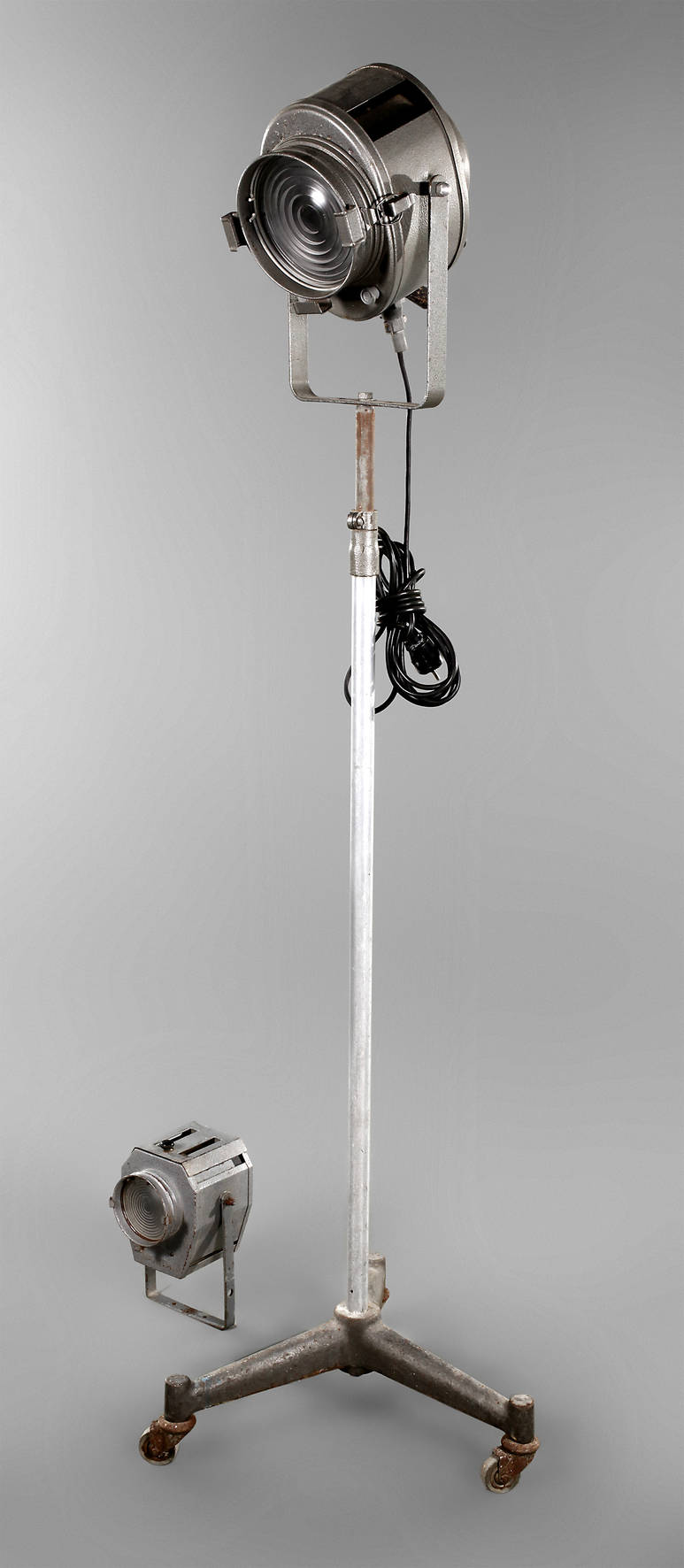 Zwei Bühnenstrahler