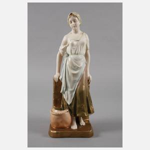 Österreich Frau mit Wassereimer