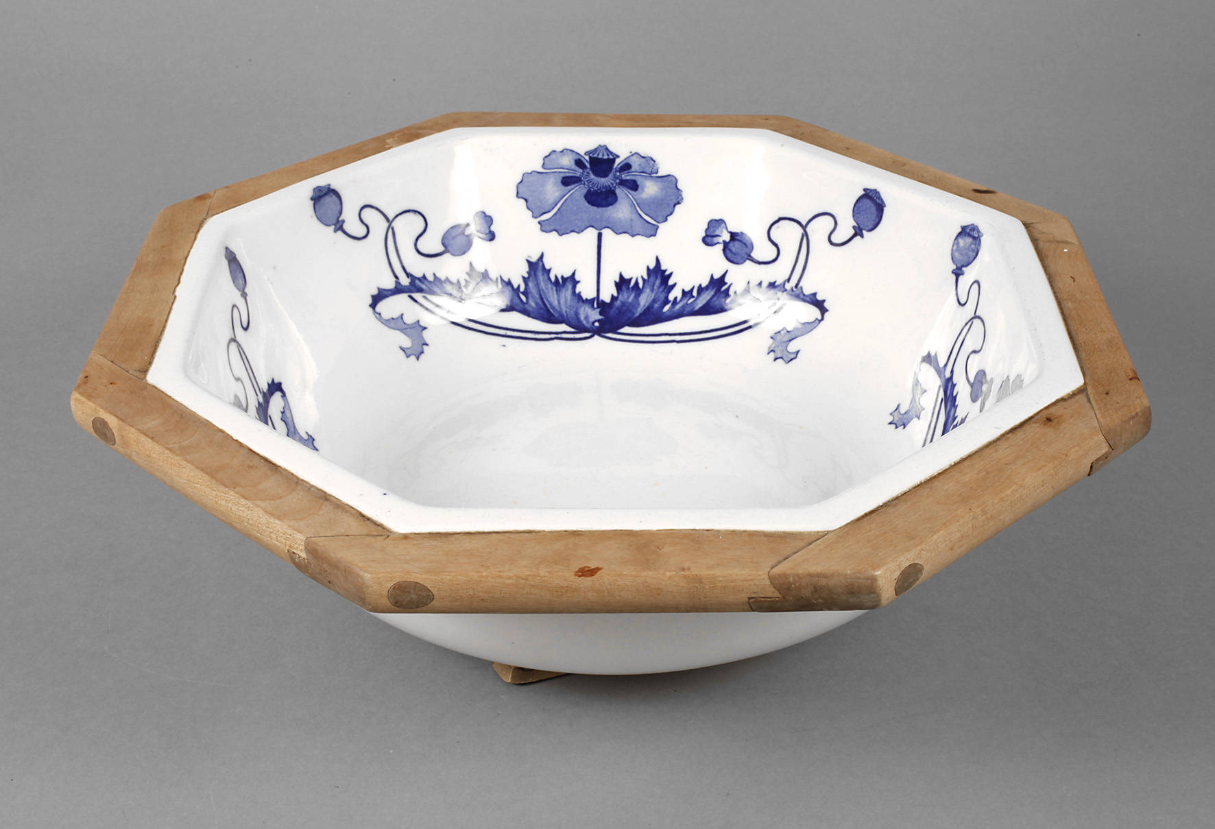 Schüssel Jugendstil