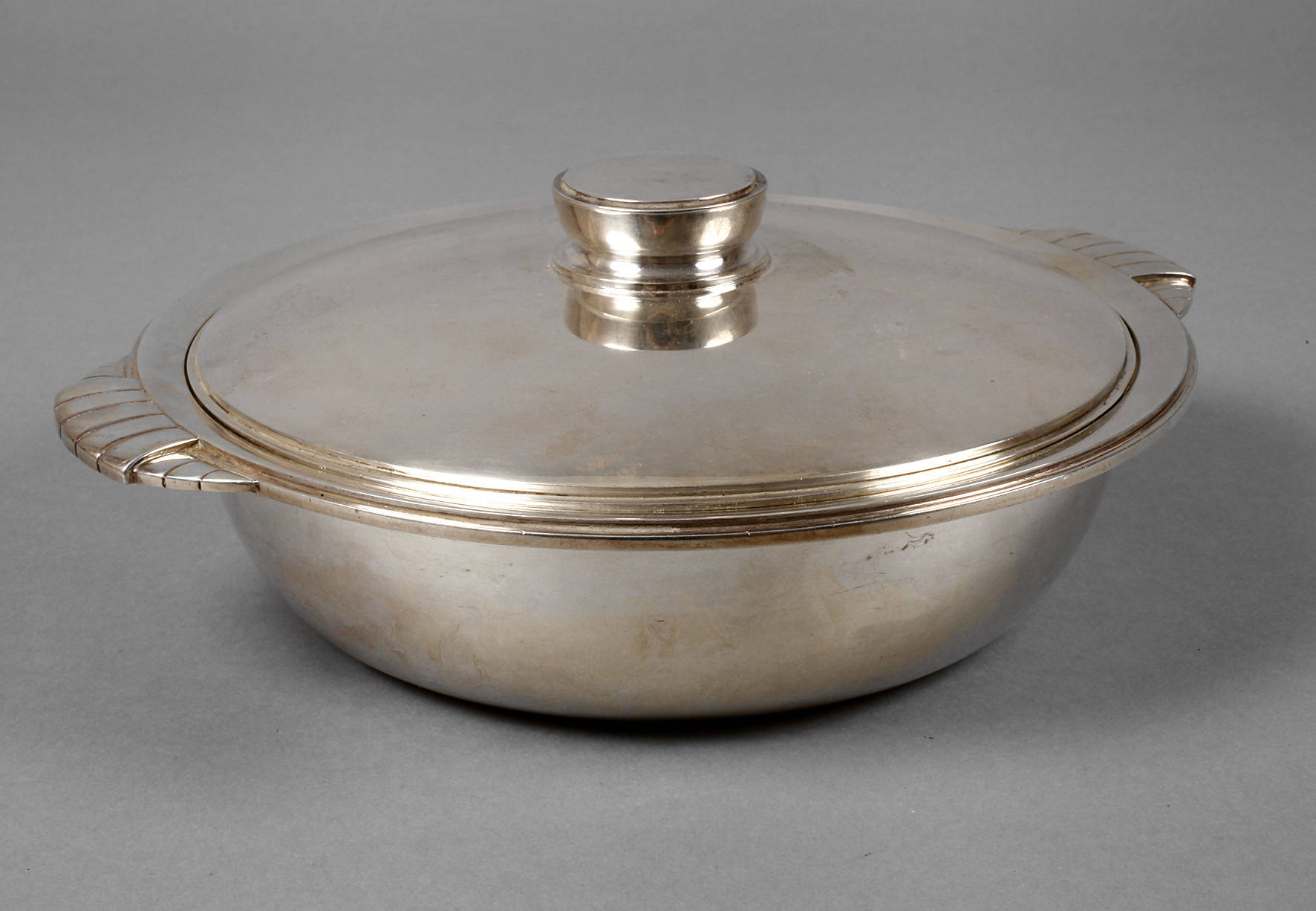 Frankreich Silberterrine Art déco