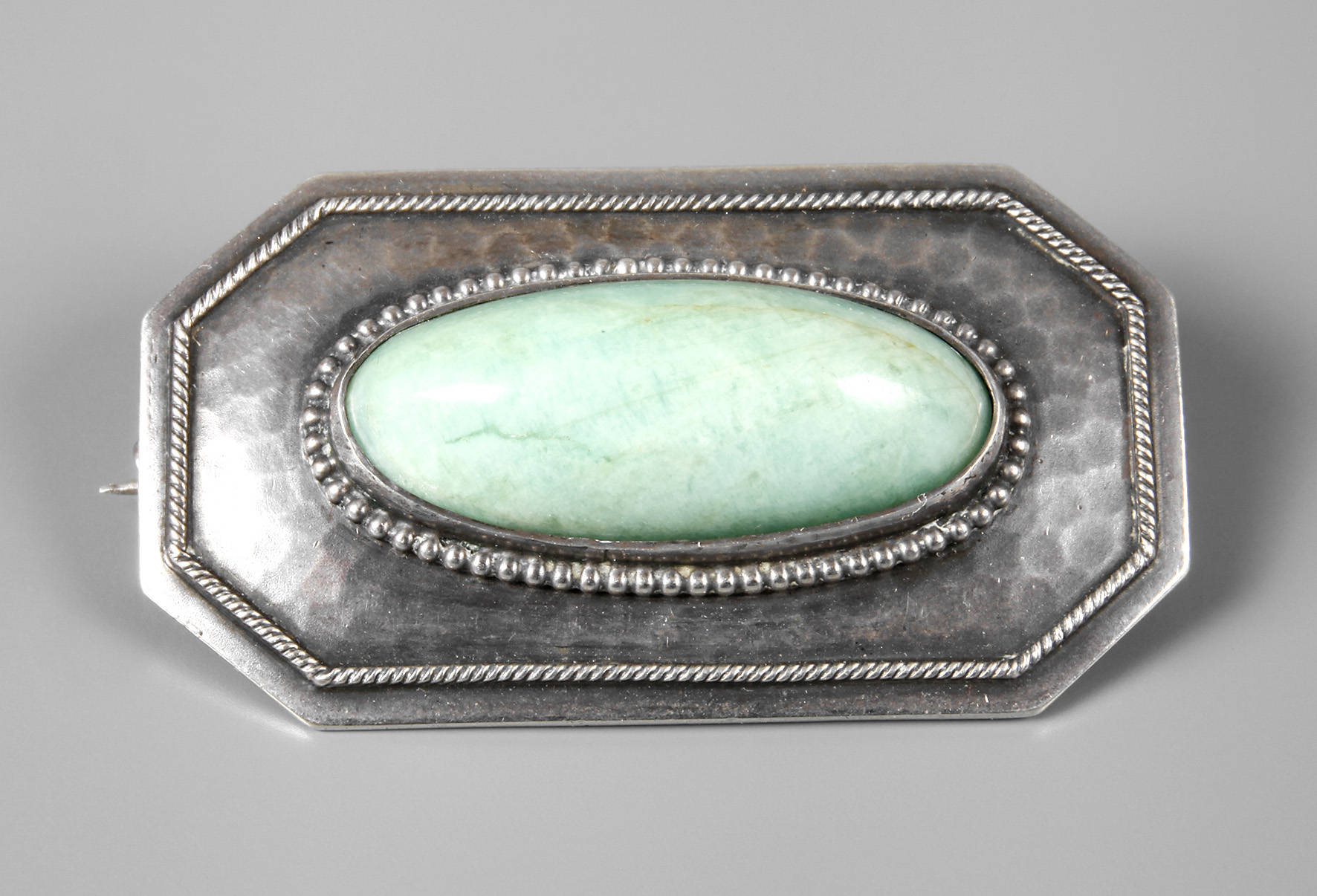 Brosche mit Aventurin