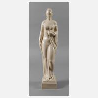 Große Frauenfigur Art déco111