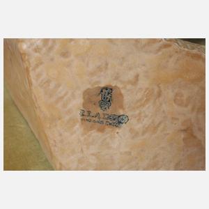 Große figürliche Wandplastik