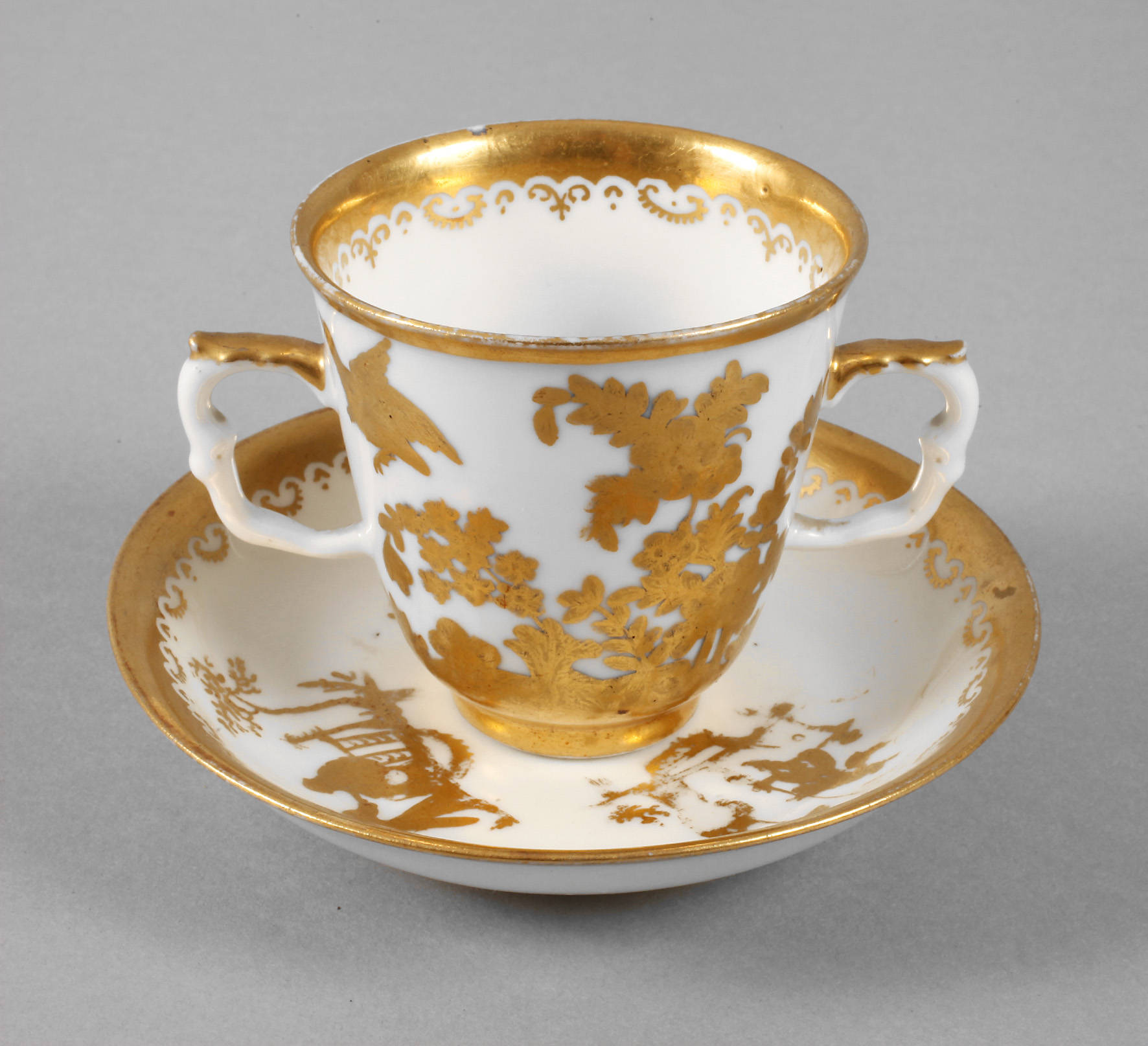 Meissen Schokoladentasse ”Augsburger Golddekor”