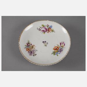 Meissen Deckelterrine mit Unterschale Schneeballendekor