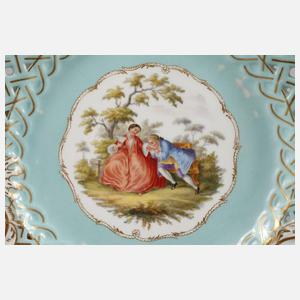 Durchbruchteller Watteauszene