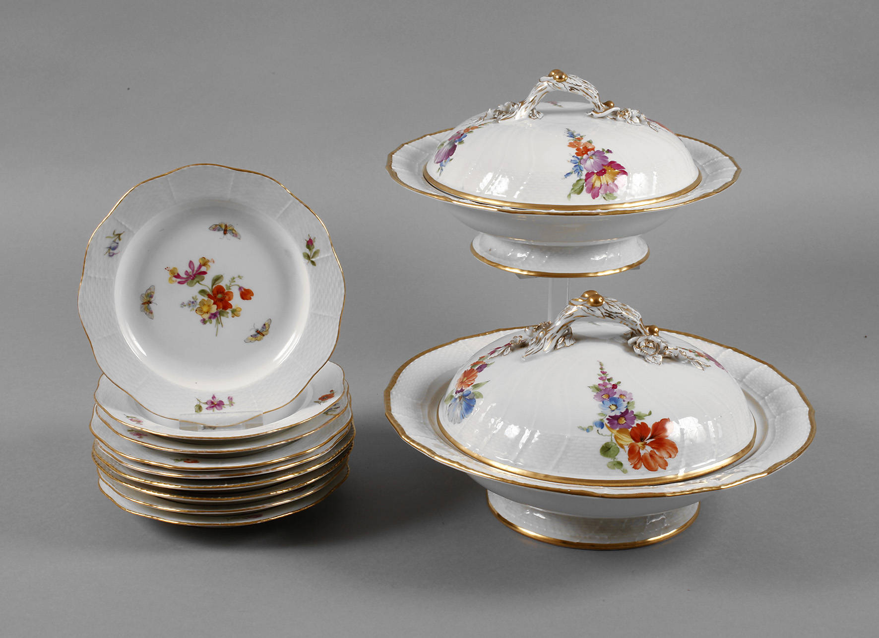 KPM Berlin zwei Terrinen und neun Teller