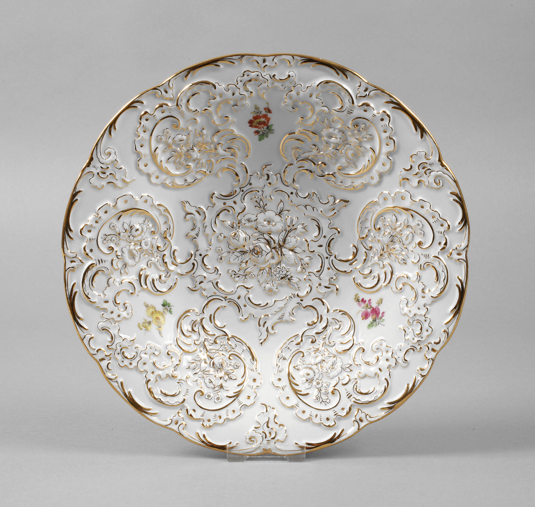 Meissen Prunkschale Streublümchendekor