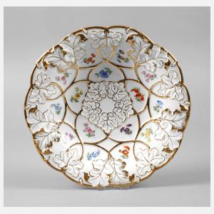 Meissen Prunkteller Streublümchendekor