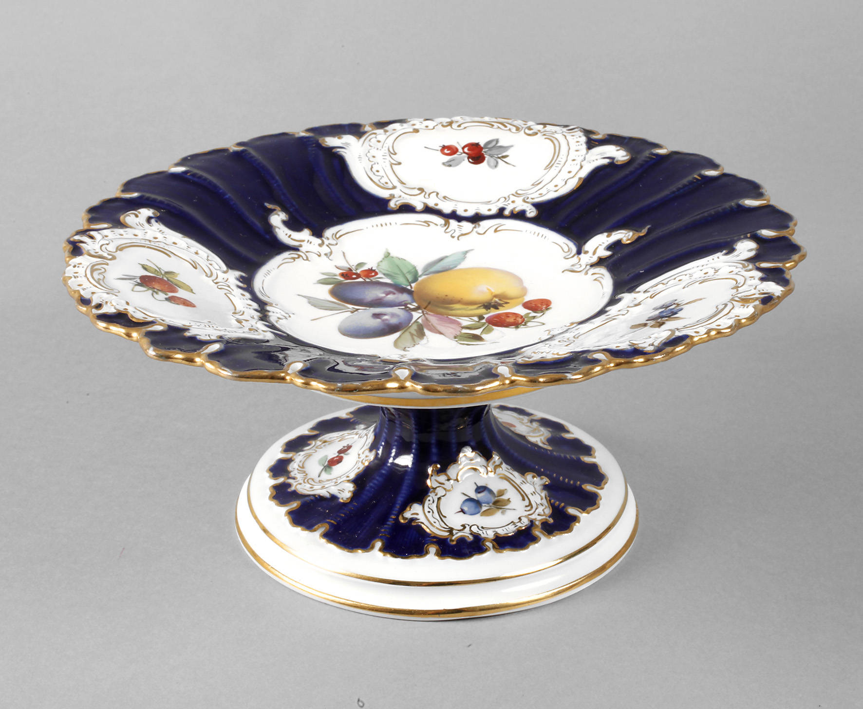 Meissen Tafelaufsatz ”Fruchtmalerei”