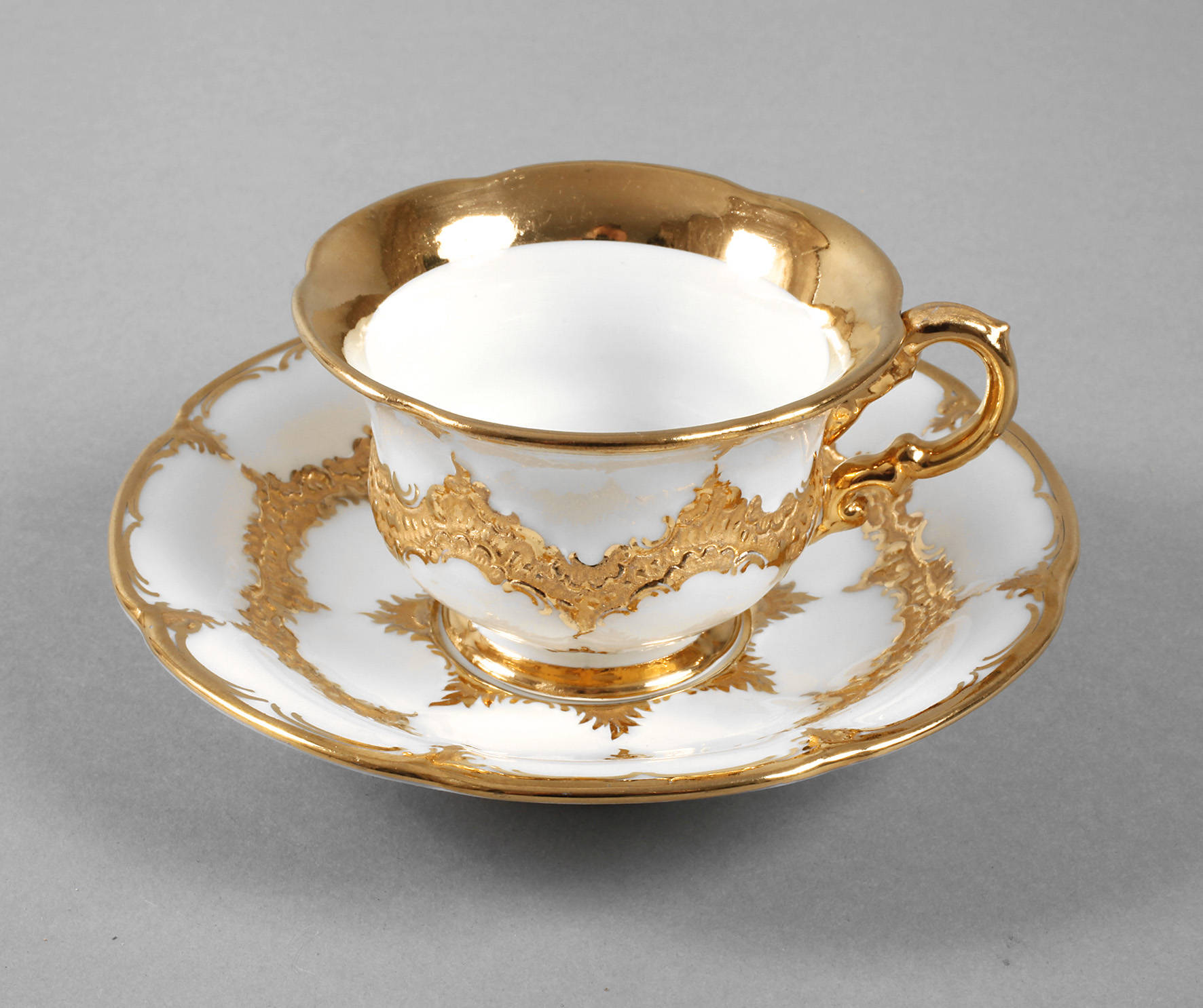 Meissen Mokkatasse ”B-Form”