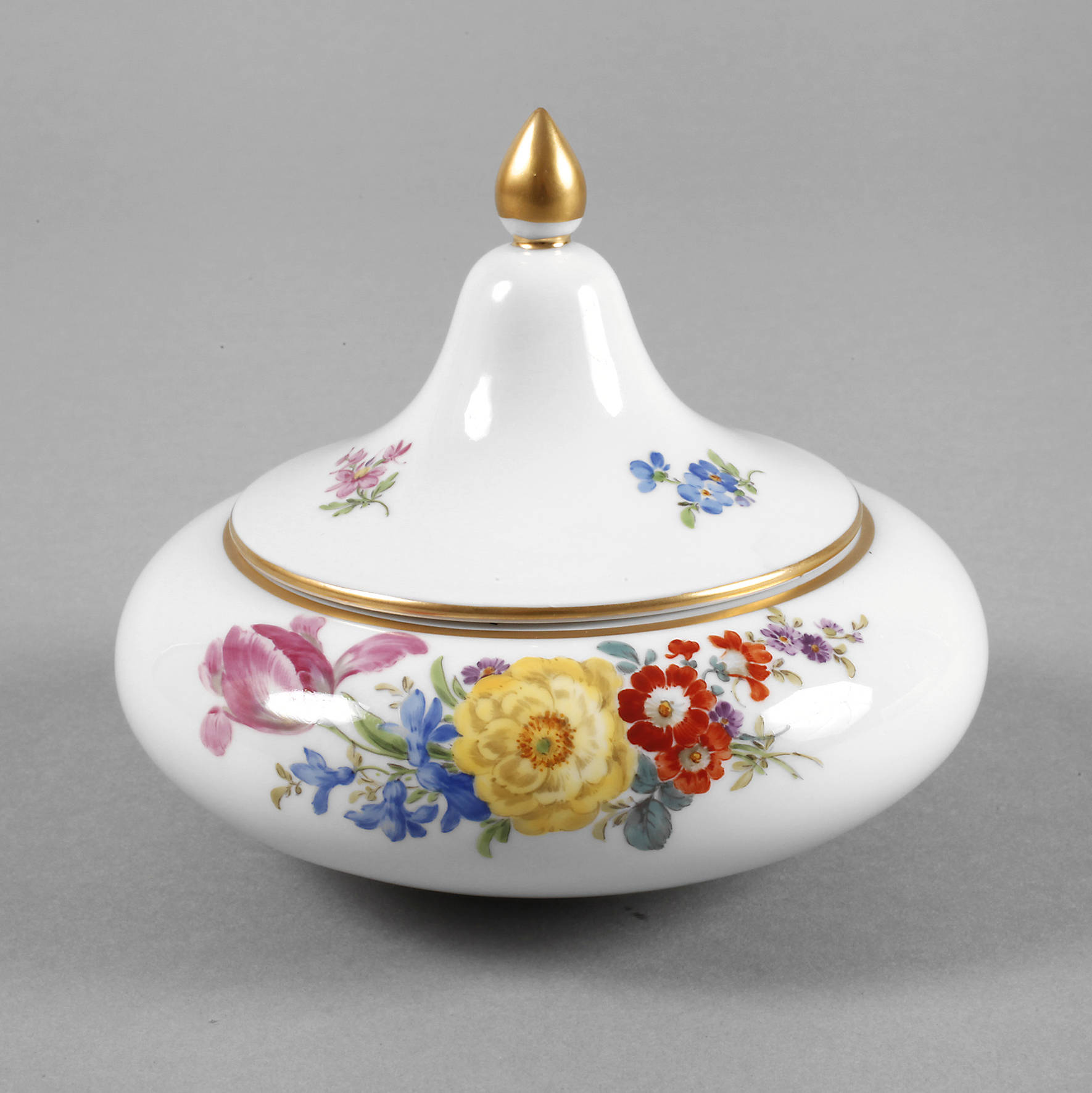 Meissen Deckeldose ”Blumenbukett”