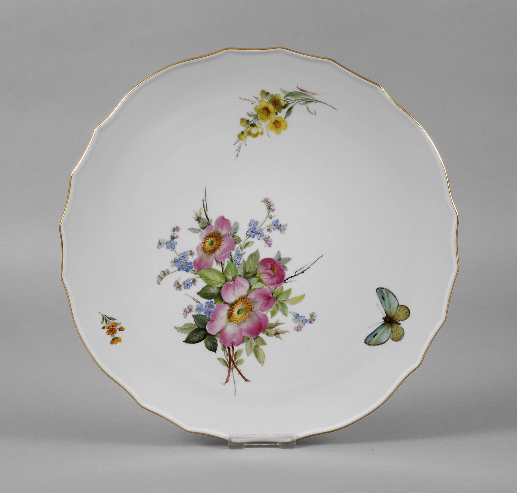 Meissen Tortenplatte Wiesenblumen mit Schmetterling