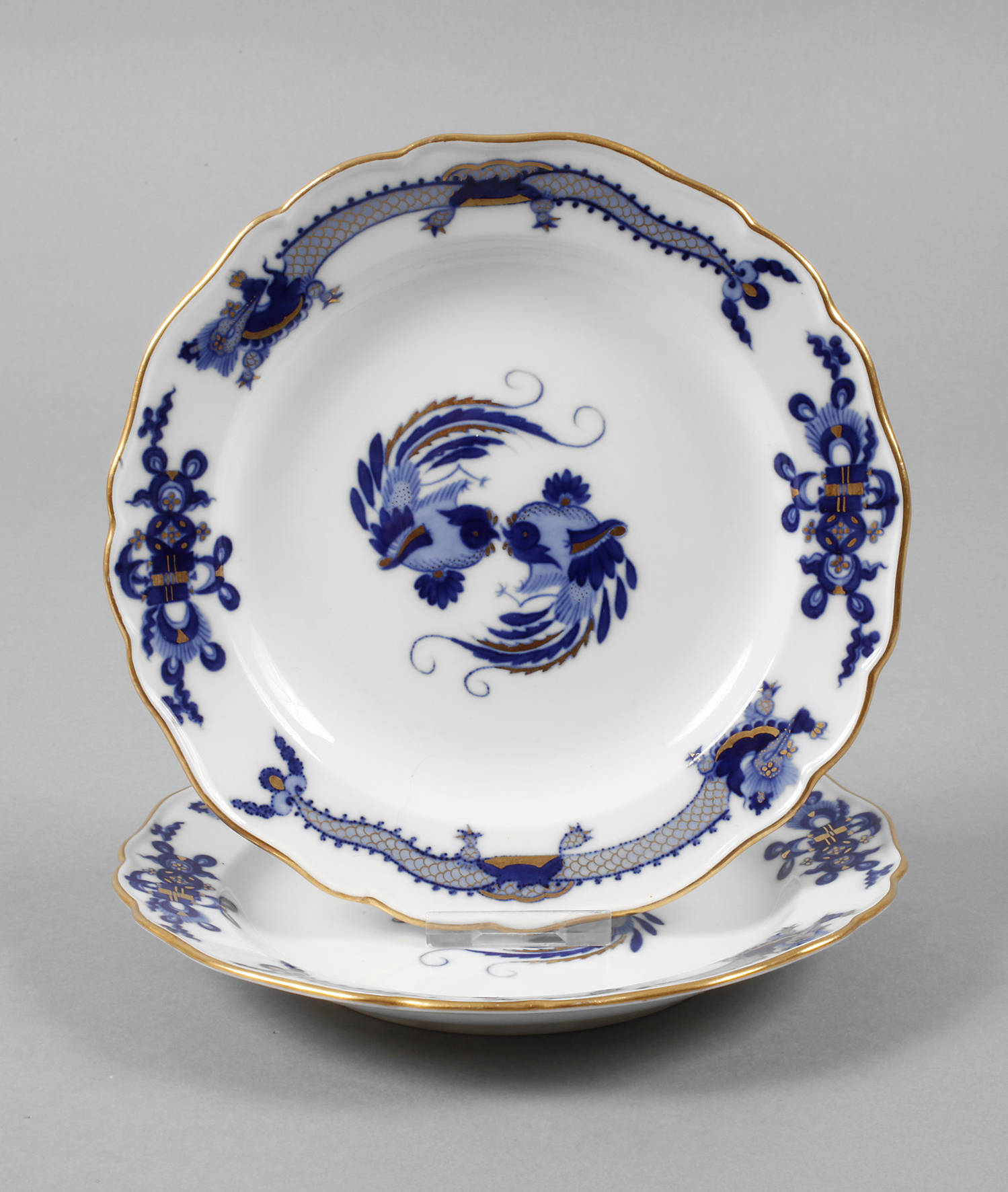 Meissen zwei Kuchenteller ”Reicher Drache”