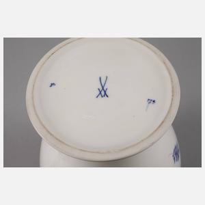 Meissen große Deckelvase ”Blaue Blume mit Insekten”