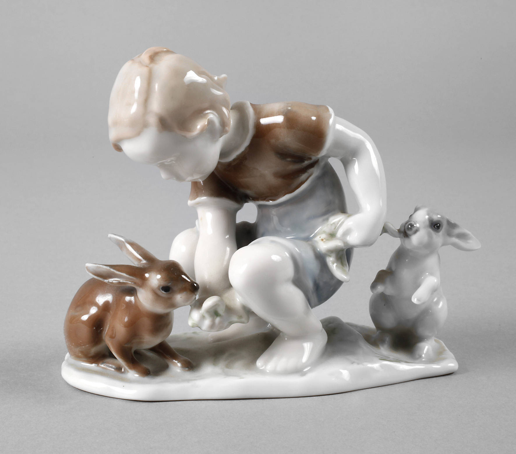 Rosenthal ”Kind mit Kaninchen”