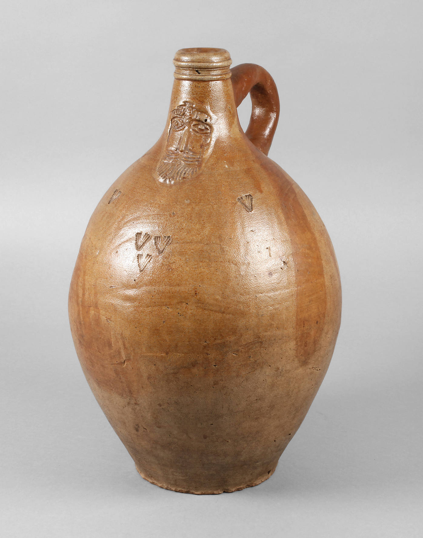 Übergroßer Frechener Bartmannskrug