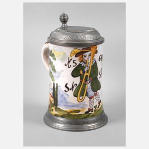 Fayencewalzenkrug mit Posaunist