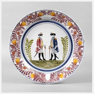 Großer militärischer Fayenceteller