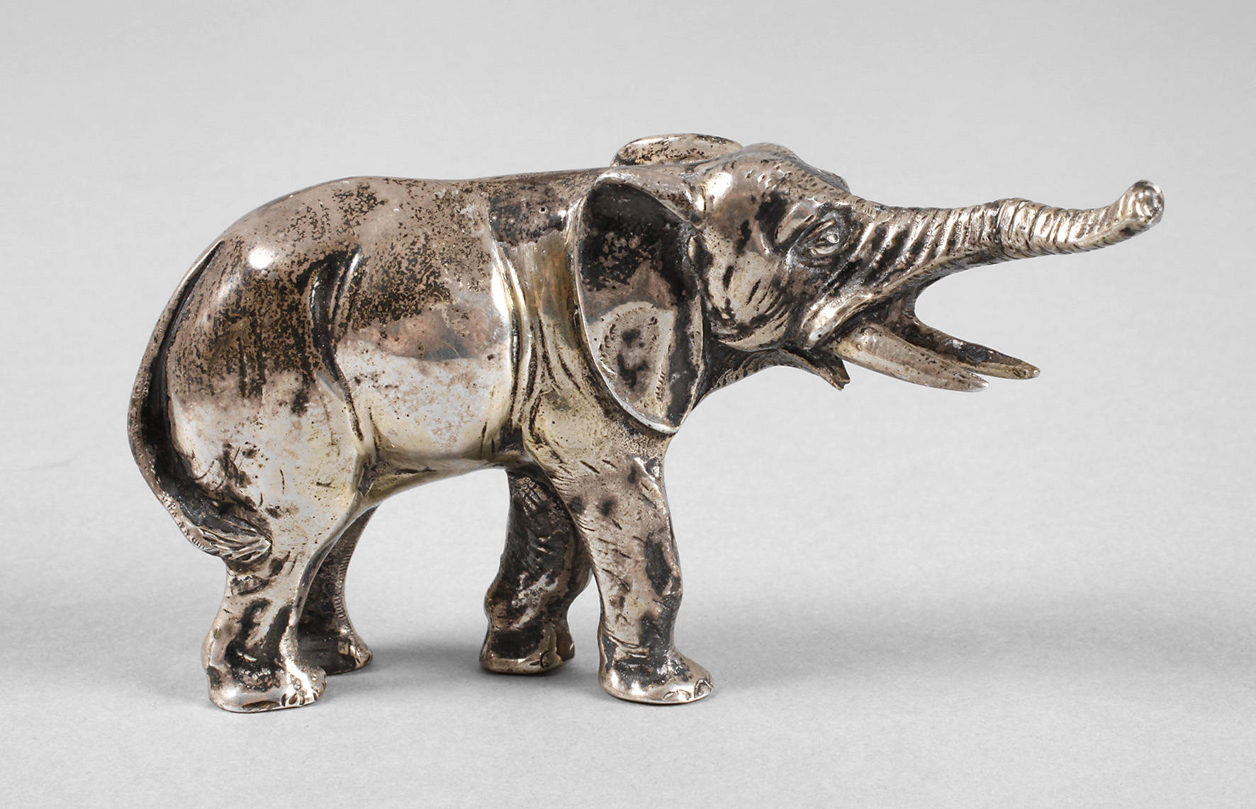 Silber Elefant