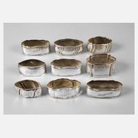 Neun Serviettenringe Silber111