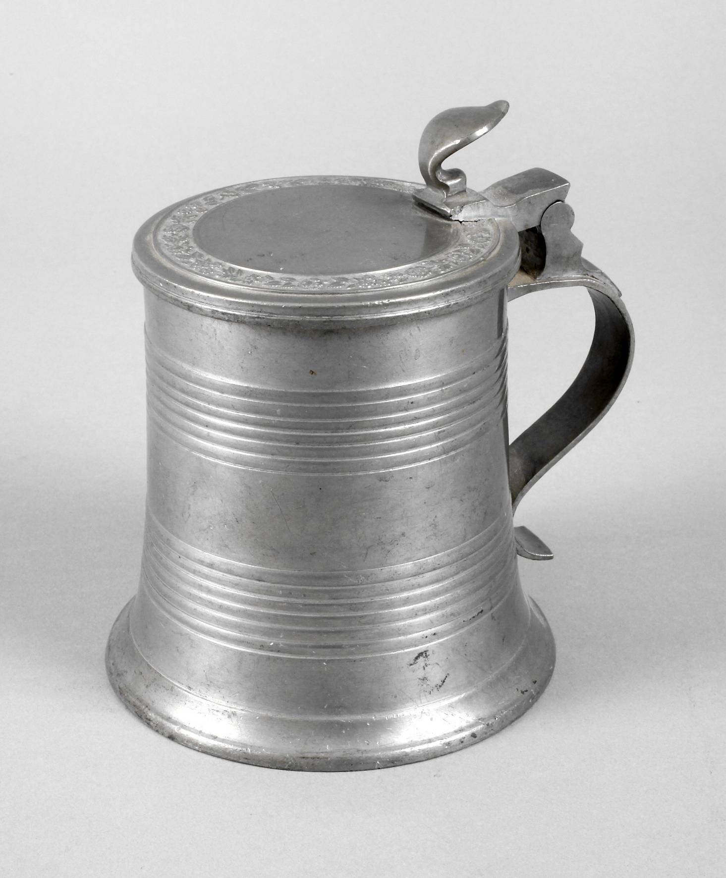 Gedrungener Zinnhumpen Niederbayern